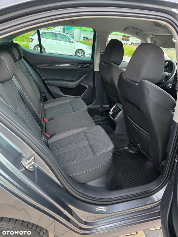 Skoda Octavia 1.4 TSI Plug-In Hybrid Style DSG - 11