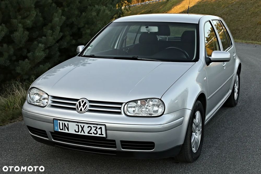Volkswagen Golf 1.6 Comfortline - 15