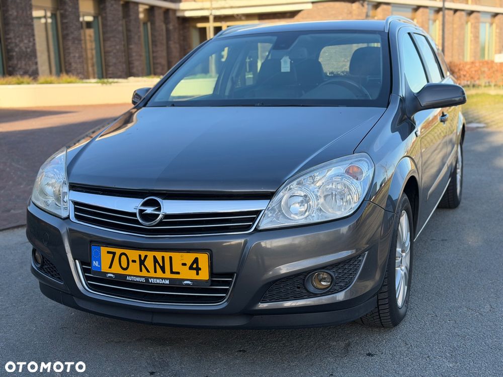 Opel Astra 1.6 Color Edition - 4