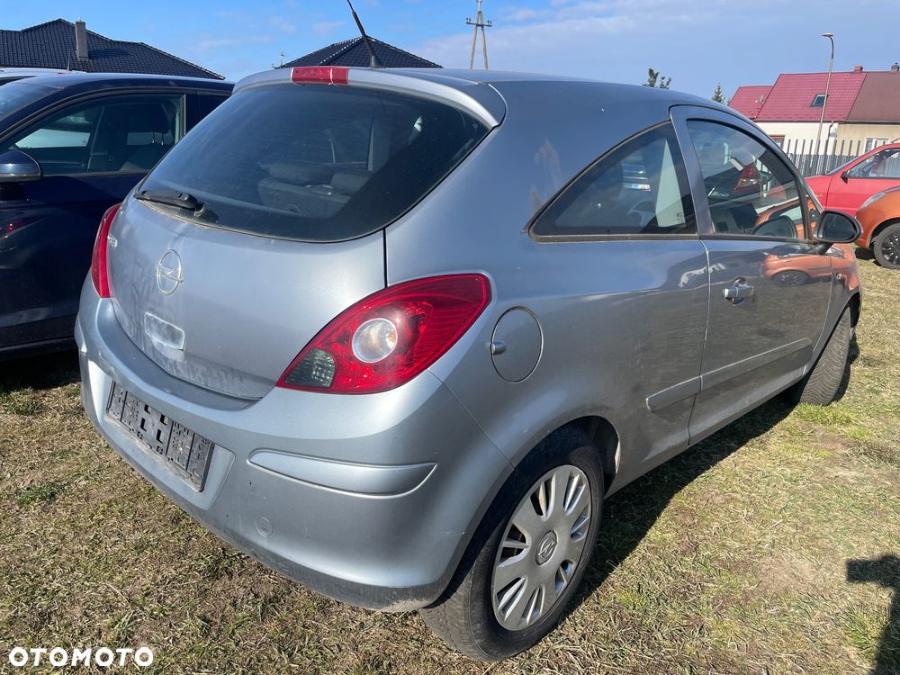Opel Corsa - 4