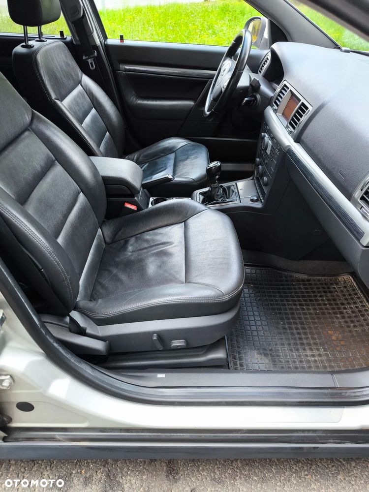 Opel Vectra 1.9 CDTI Sport - 13