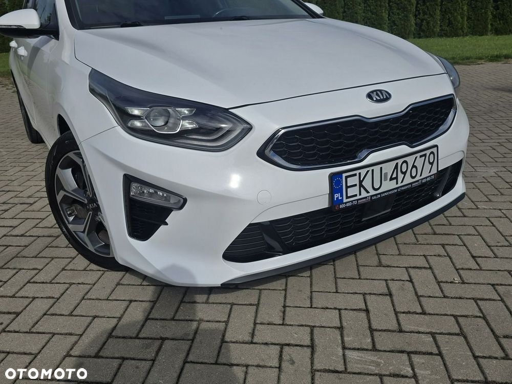 Kia Ceed - 4