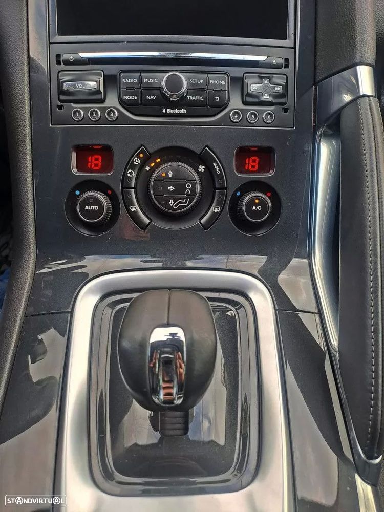 Peugeot 3008 2.0 HDi Hybrid4 - 18