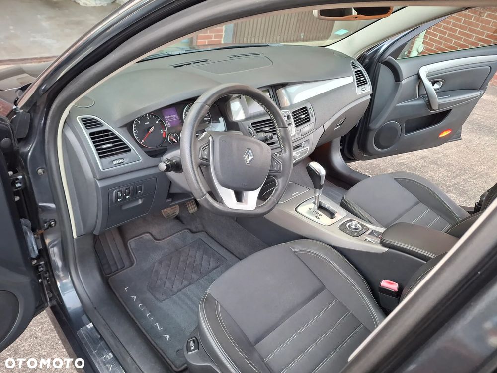 Renault Laguna - 8