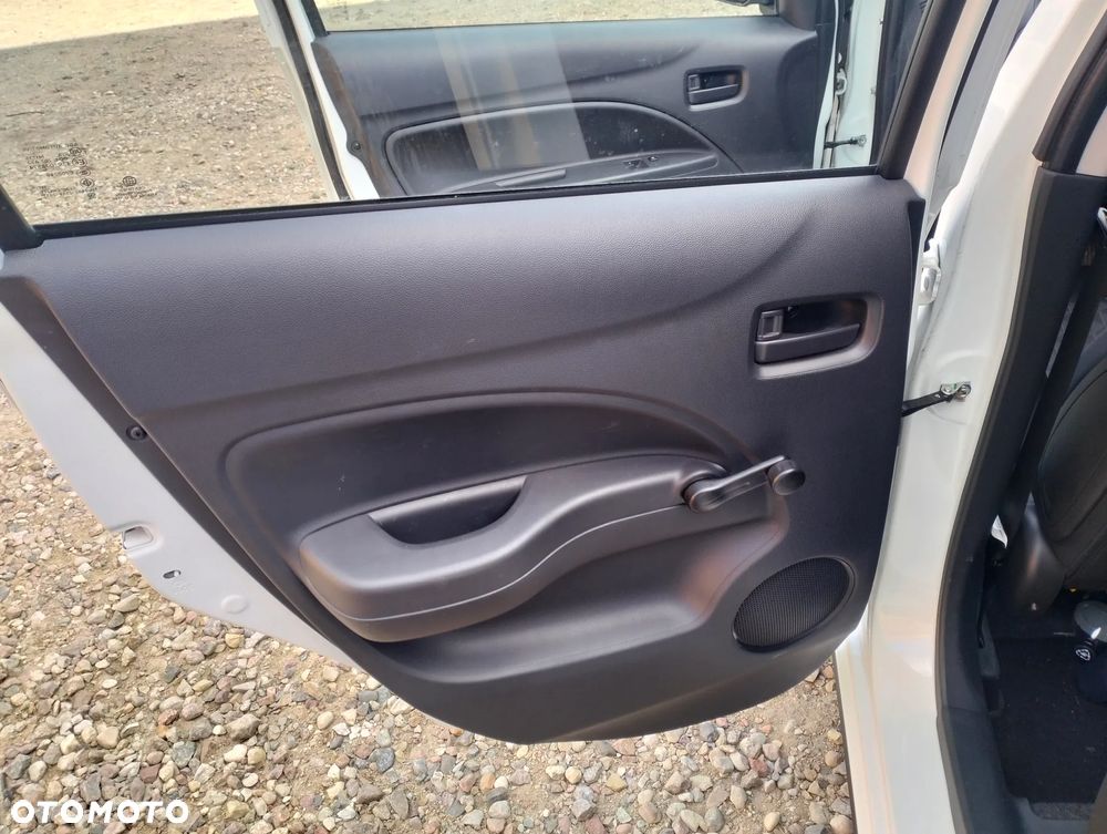 Mitsubishi Space Star AS&G 1.2 Plus - 21