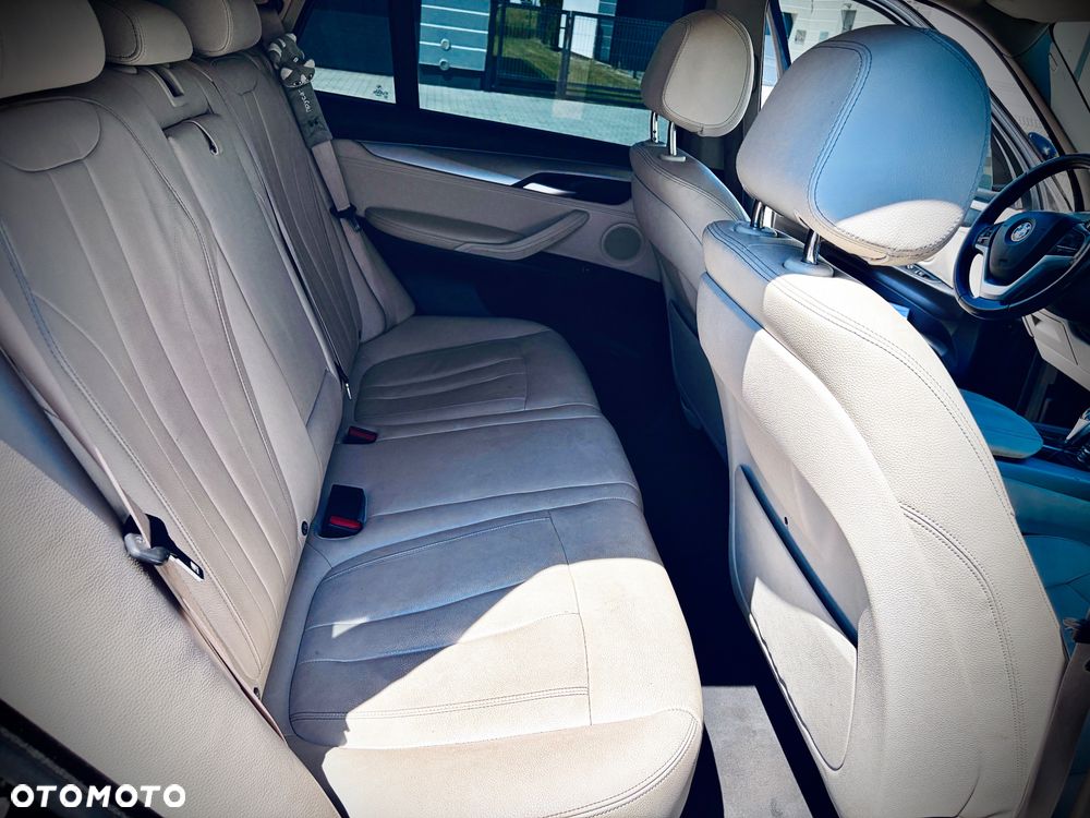BMW X5 xDrive25d - 12