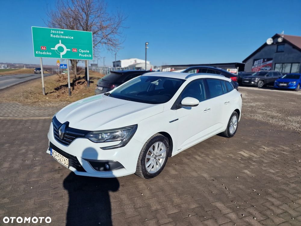 Renault Megane 1.5 dCi Bose EDC - 4