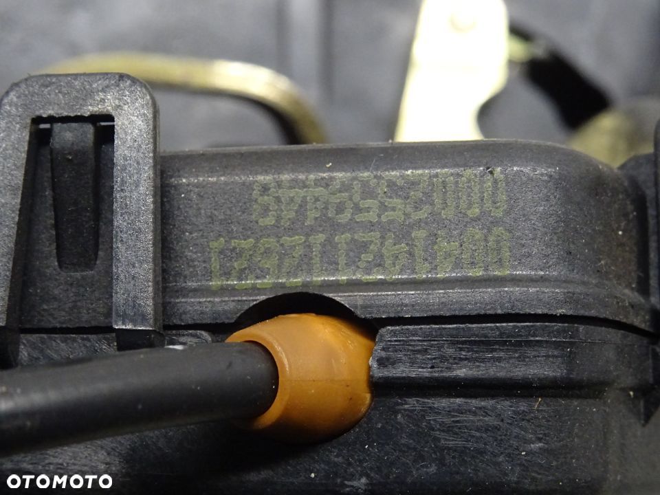 MERCEDES W203 KOMBI 00-03 2.0B ZAMEK DRZWI PRAWY PRZÓD TYŁ LEWY PRAWY - 5