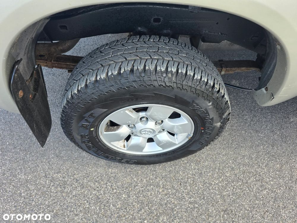 Toyota Hilux - 20