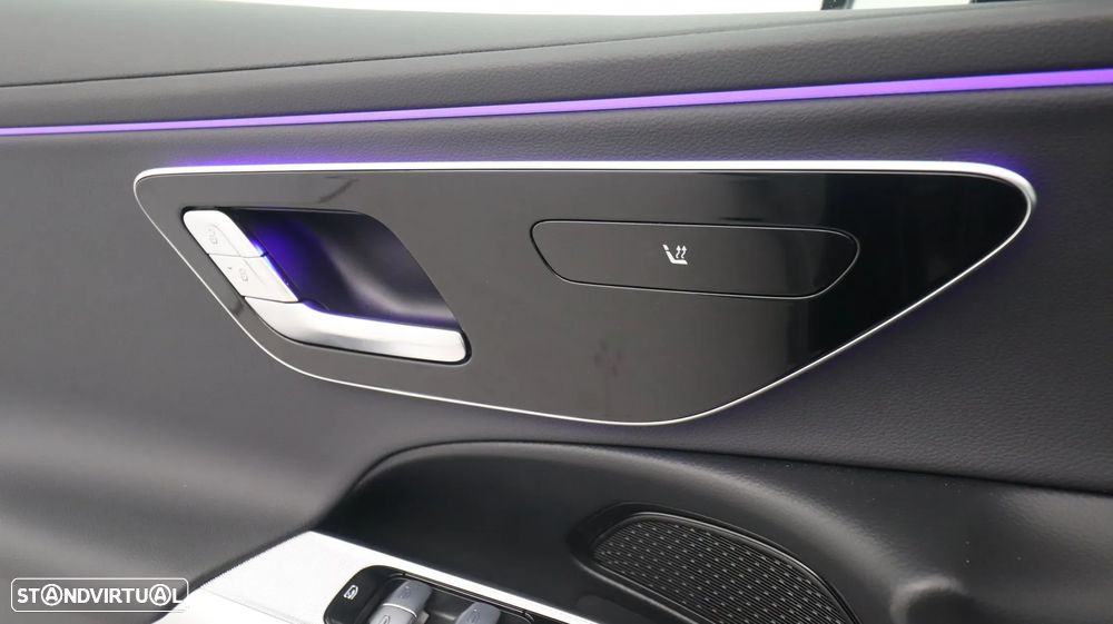 Mercedes-Benz E 220 d Avantgarde - 21