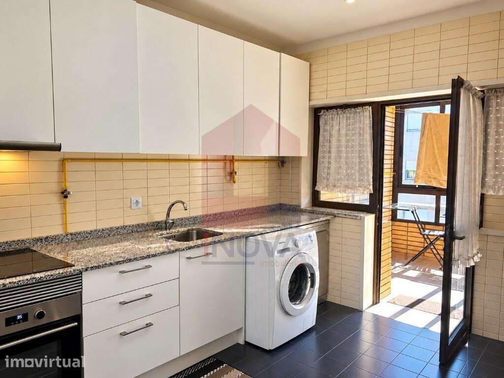 Apartamento T3, Maximinos - Grande imagem: 2/26