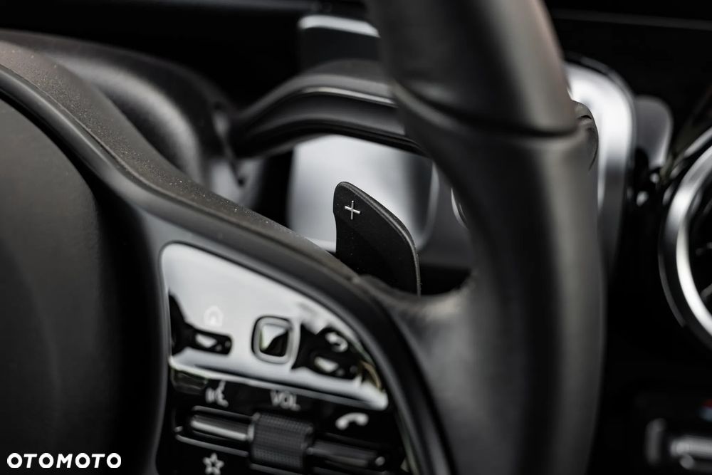 Mercedes-Benz GLB 200 Style 7G-DCT - 34