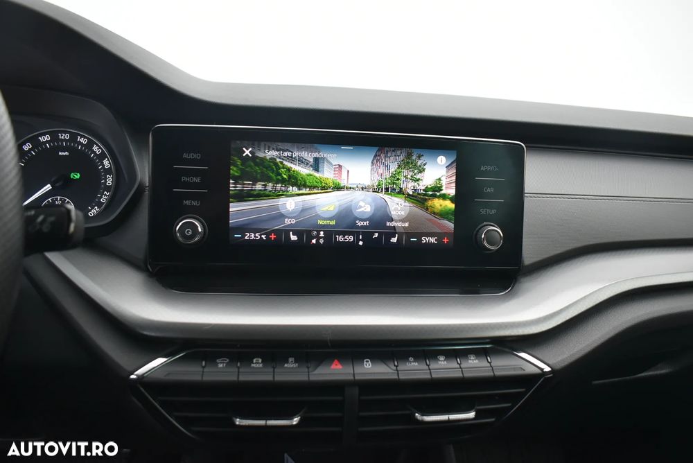 Skoda Octavia 2.0 TDI DSG Style - 10