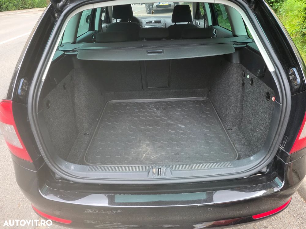 Skoda Octavia 2.0 TDI DPF Ambiente - 11