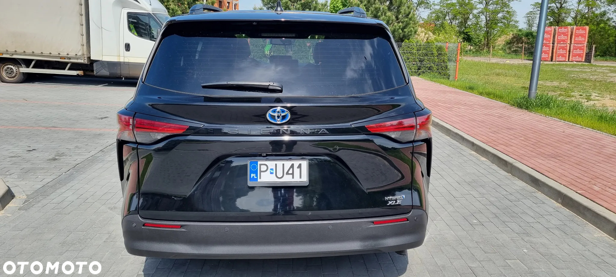 Toyota Sienna - 4