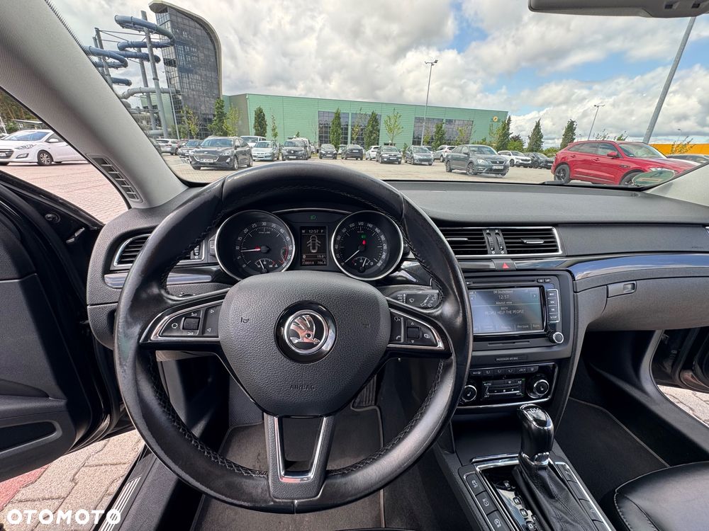 Skoda Superb 2.0 TDI Elegance DSG - 12