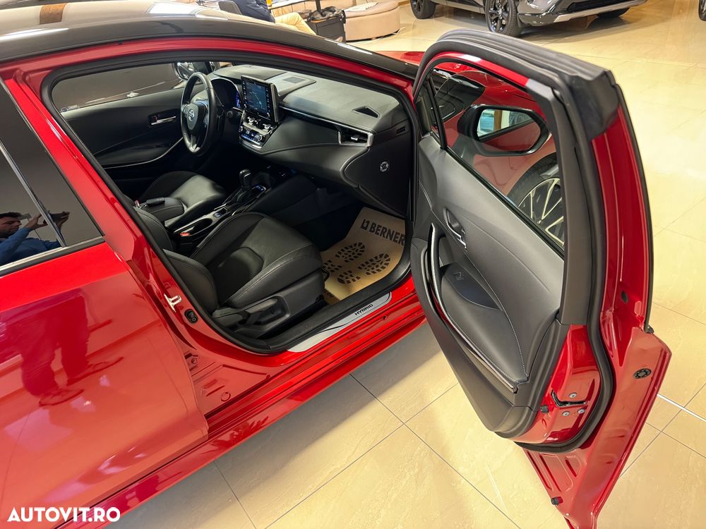 Toyota Corolla ver-2-0-hsd-gr-sport - 10