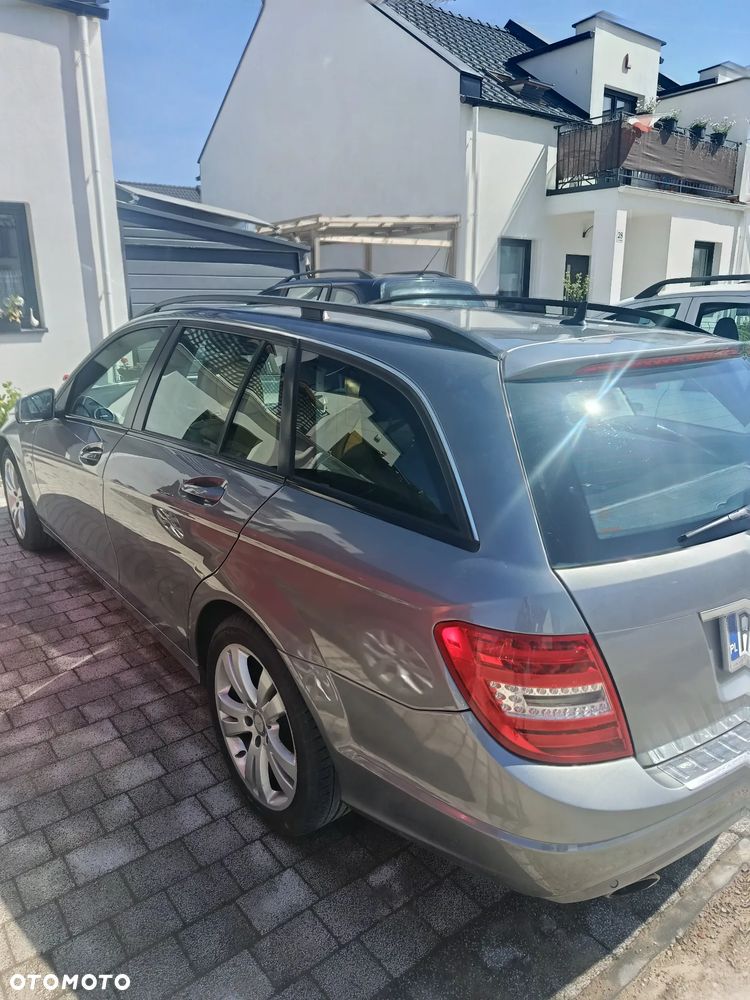 Mercedes-Benz Klasa C 220 CDI Edition - 3