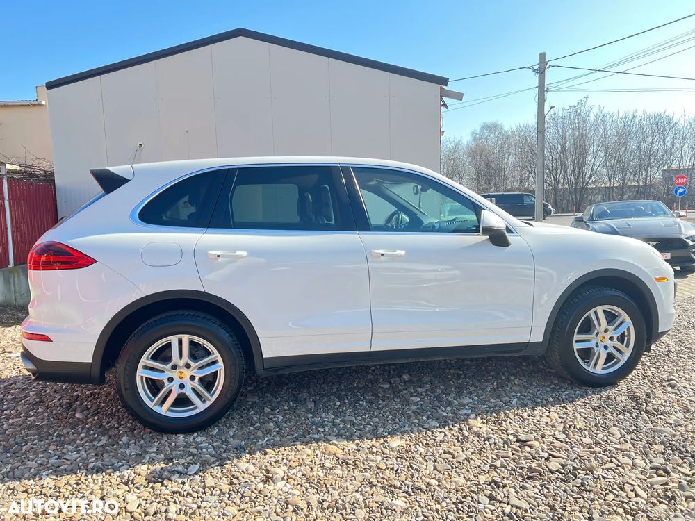 Porsche Cayenne Tiptronic S - 13