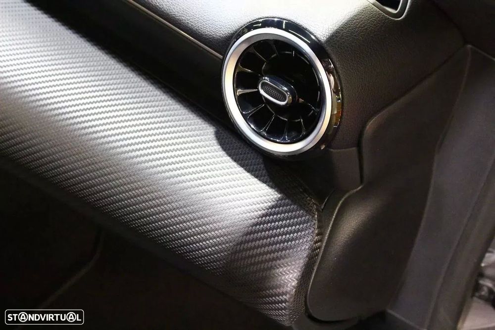 Mercedes-Benz CLA 250 e Progressive - 15