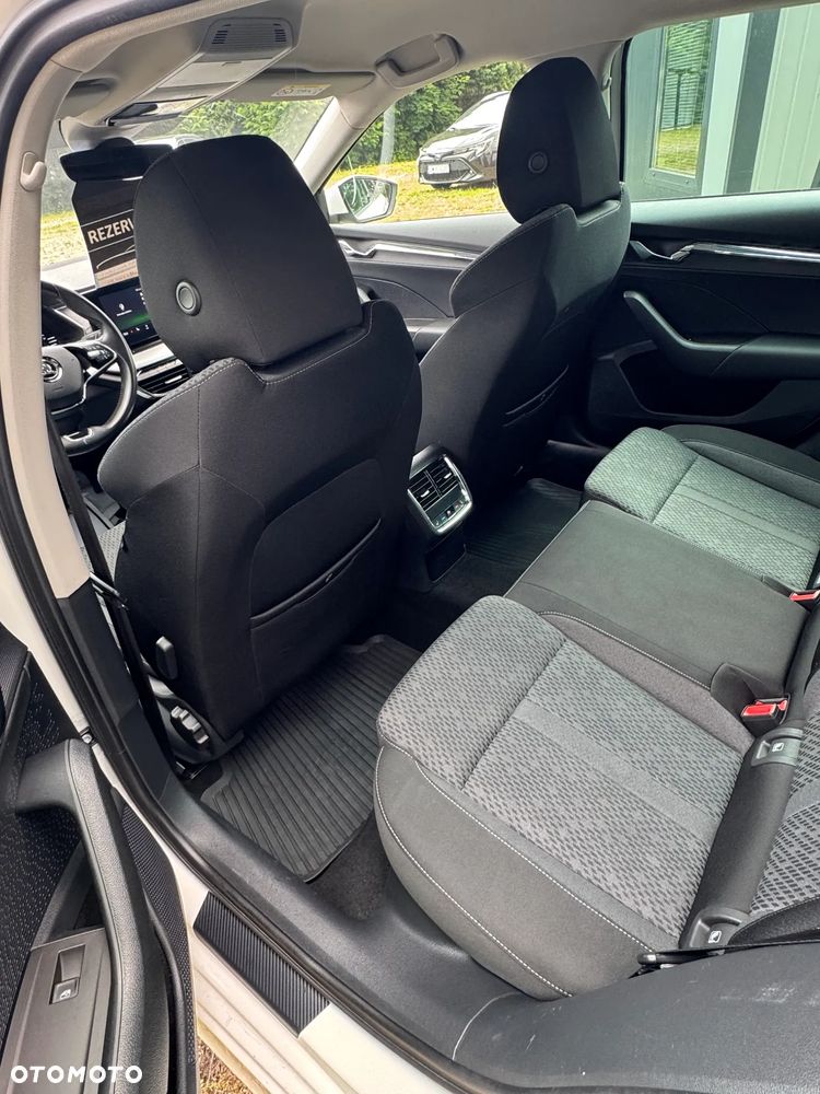Skoda Octavia 2.0 TDI 4x4 Style DSG - 18
