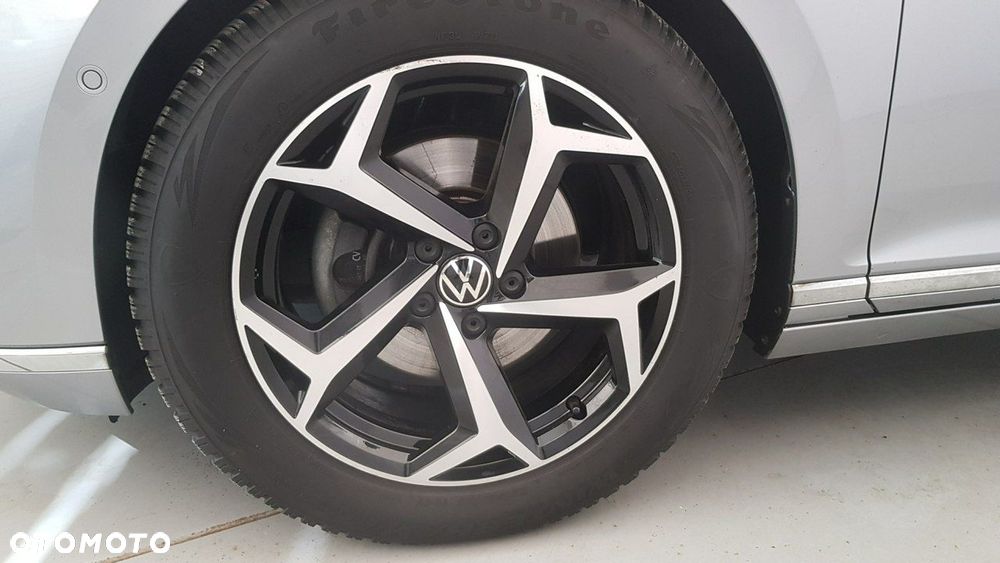 Volkswagen Passat - 9