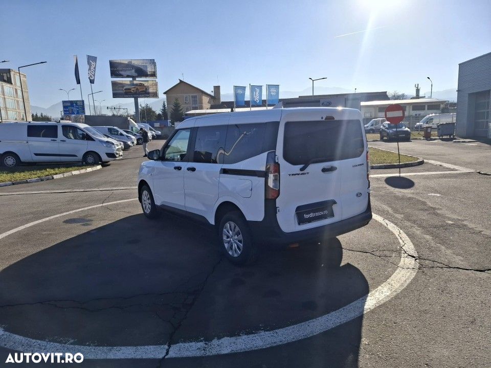 Ford Transit Courier - 8
