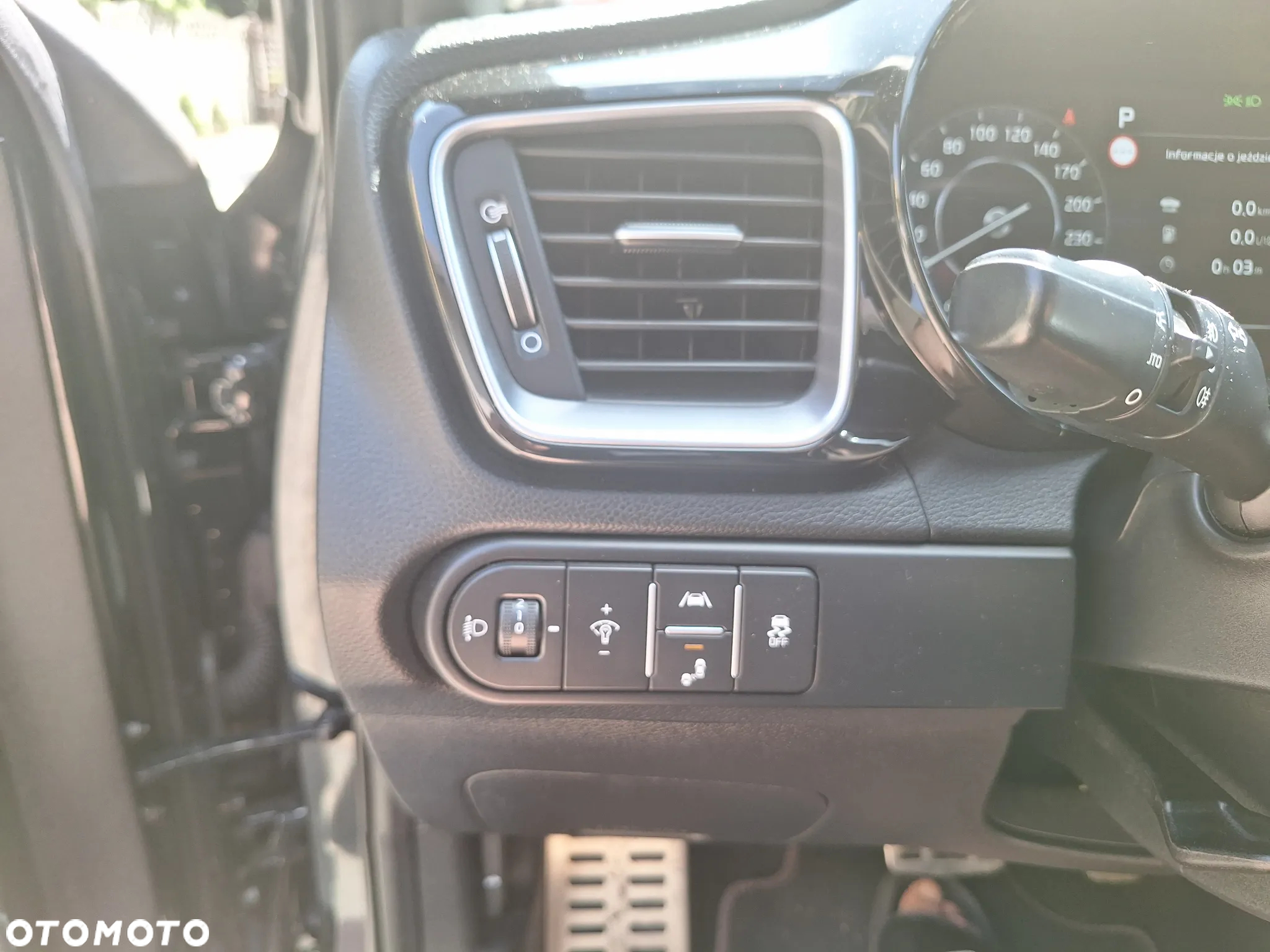 Kia Ceed 1.6 T-GDI GT DCT - 23