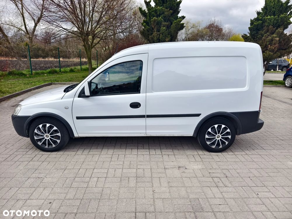 Opel Combo - 12