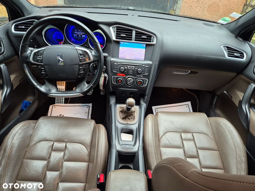 Citroën DS4 2.0 HDi Pure Pearl - 24