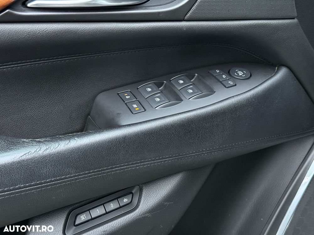 Cadillac Escalade - 13