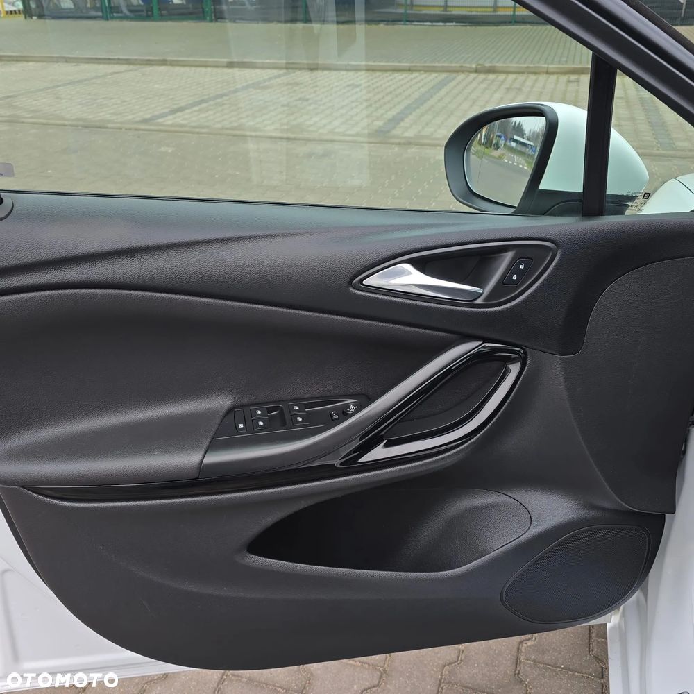 Opel Astra 1.4 Turbo Innovation - 33