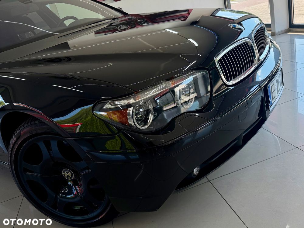 BMW Seria 7 745i - 9