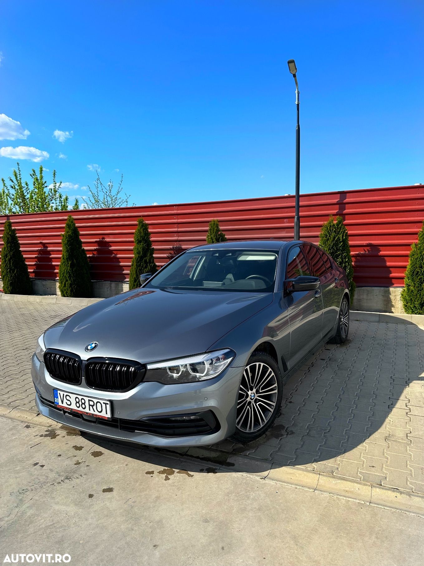 BMW Seria 5 520d xDrive Aut. Sport Line - 1