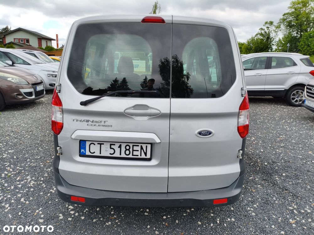 Ford Transit Courier - 11