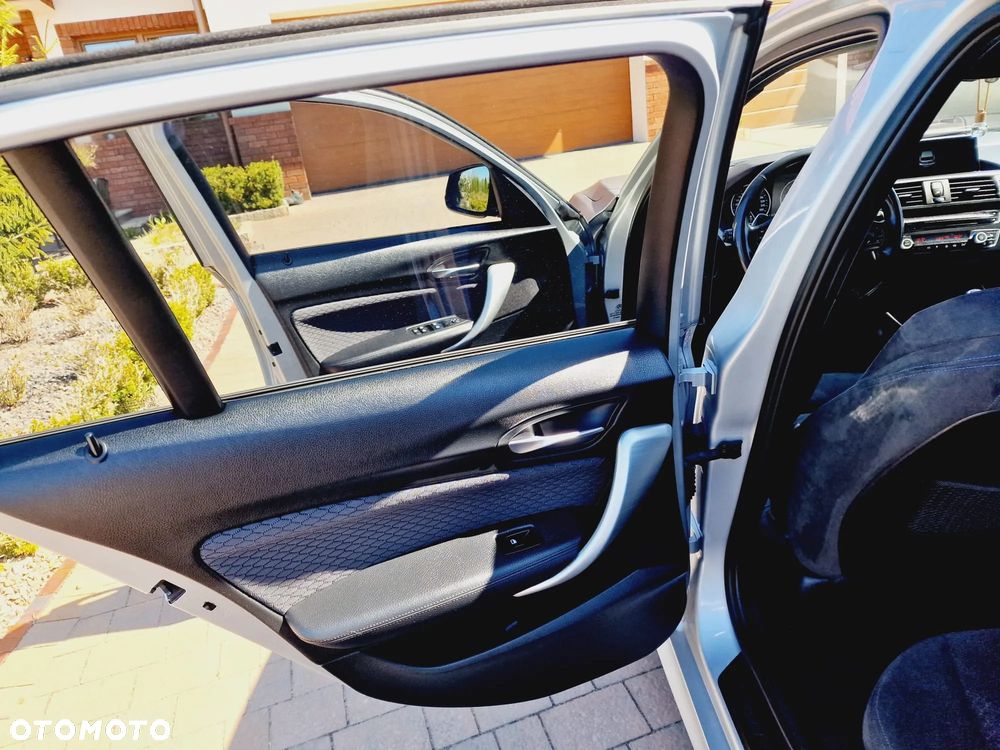 BMW Seria 1 M135i xDrive - 23