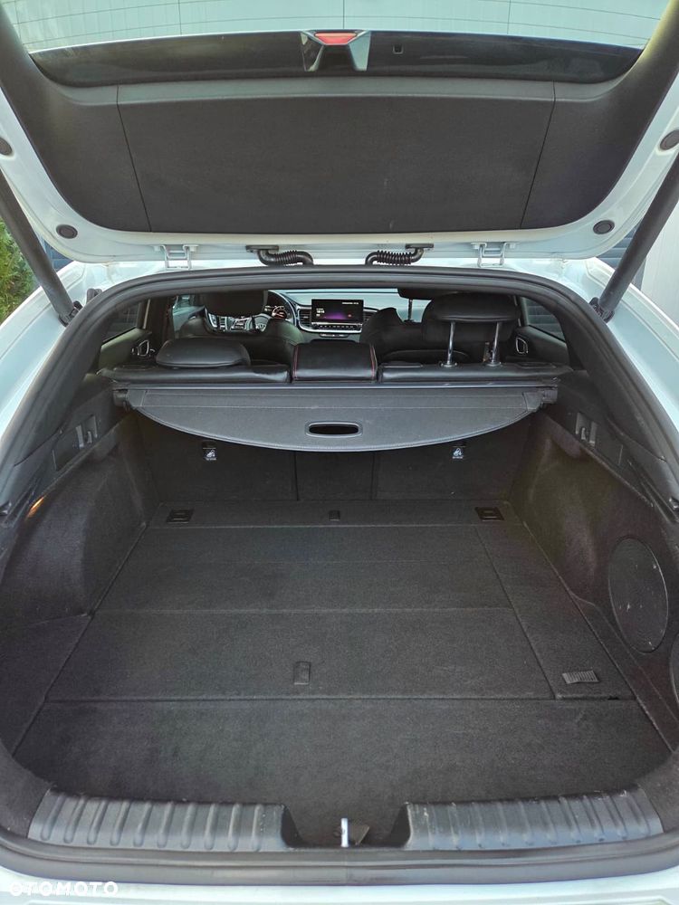 Kia ProCeed 1.6 T-GDI DCT7 OPF GT - 10