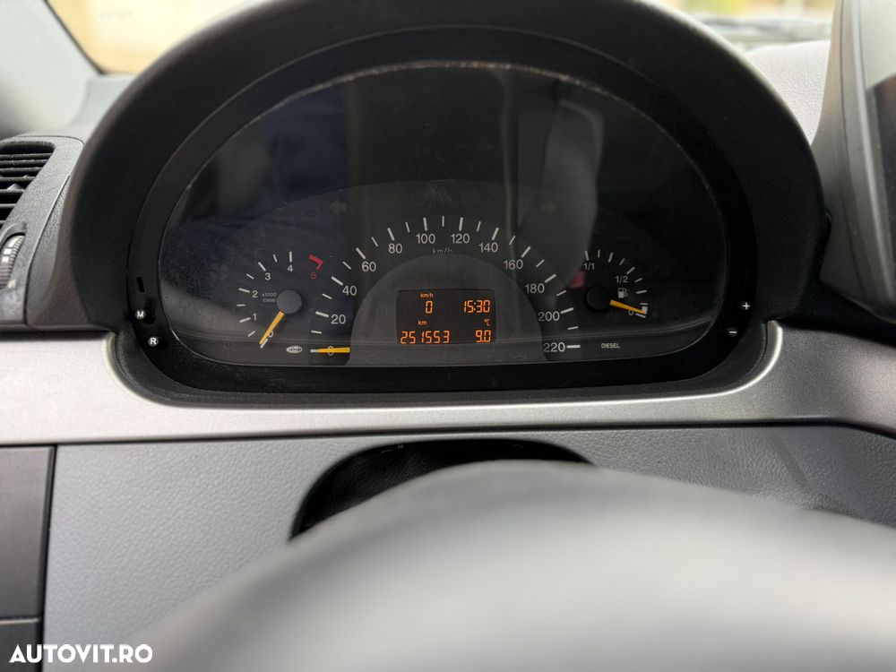 Mercedes-Benz Viano 2.2 CDI Lang Automatik 4Matic Ambiente Edition DPF - 16