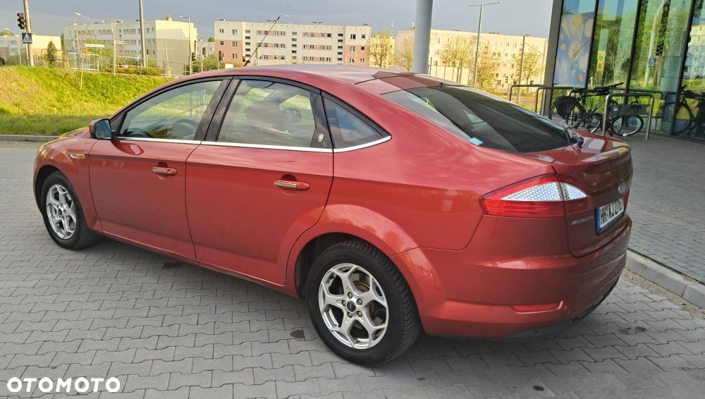 Ford Mondeo 2.3 Ghia - 19