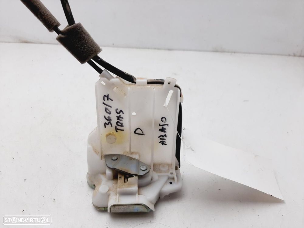 FECHADURA PORTA TRASEIRA DIREITA MITSUBISHI L200 - 1