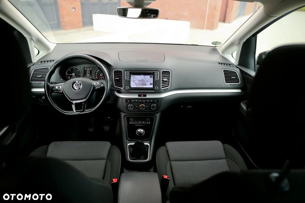 Volkswagen Sharan 2.0 TDI 4MOTION (BlueMotion Technology) Highline - 23