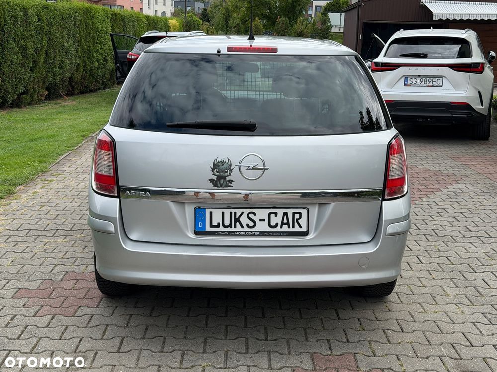 Opel Astra 1.6 Caravan Enjoy - 4