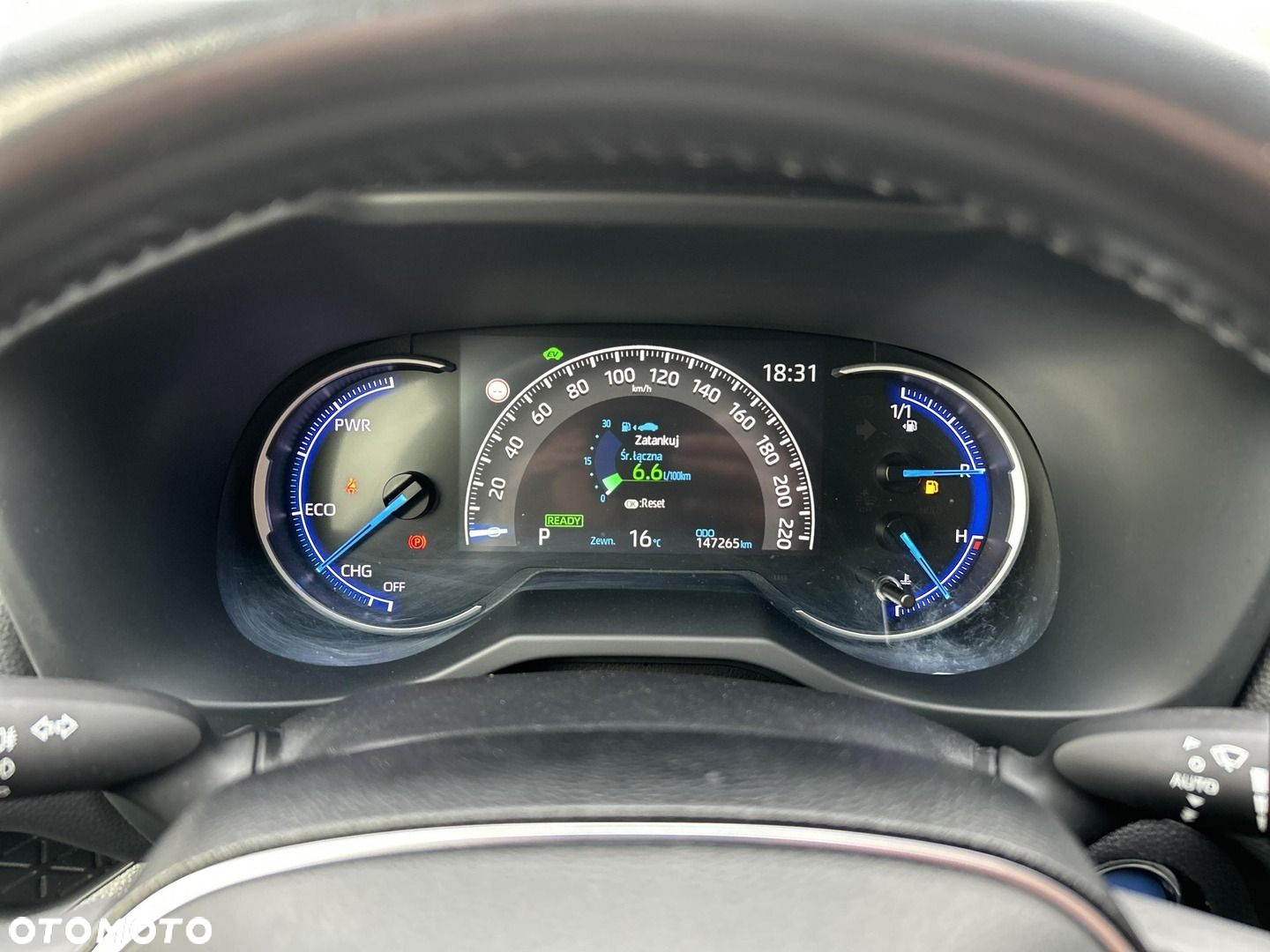 Toyota RAV4 - 18