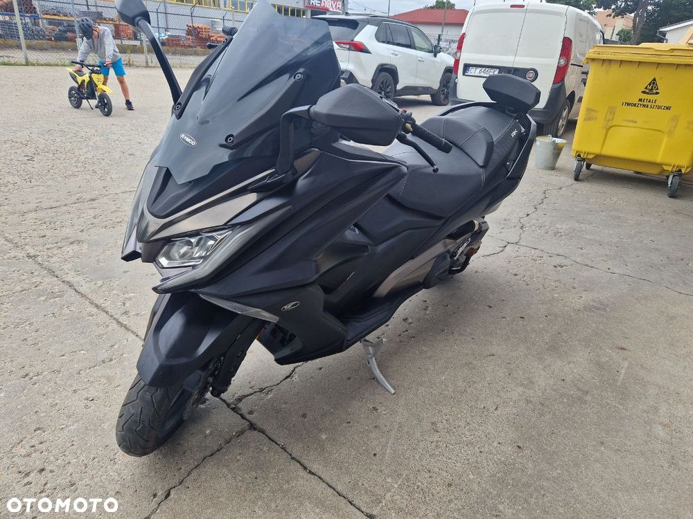 Kymco AK 550 - 8
