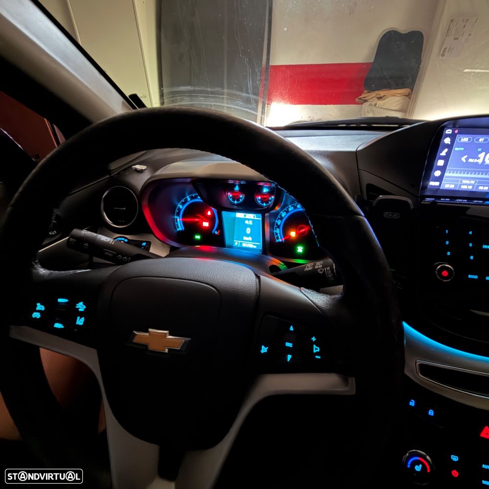 Chevrolet Orlando - 14