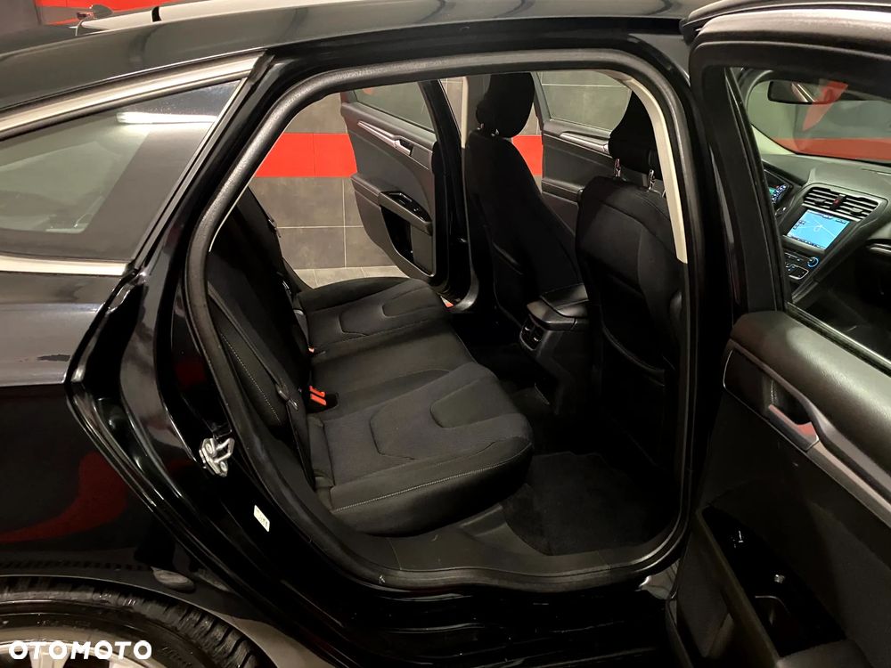 Ford Mondeo 2.0 TDCi Titanium - 22