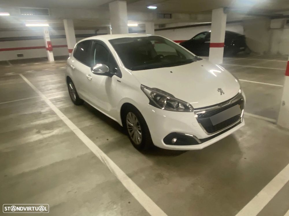 Peugeot 208 1.2 PureTech Signature - 2