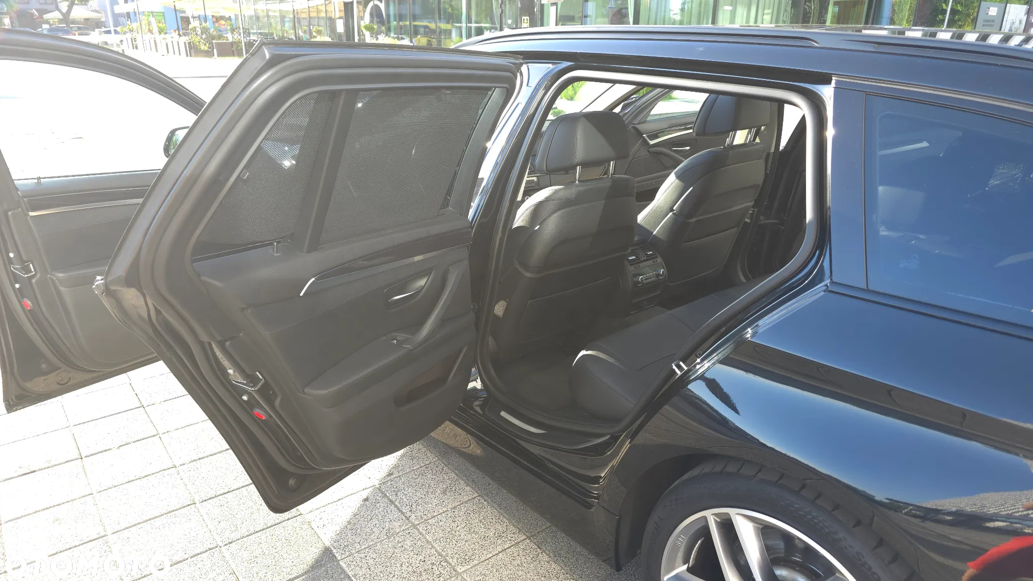 BMW Seria 5 530d Touring Luxury Line - 9
