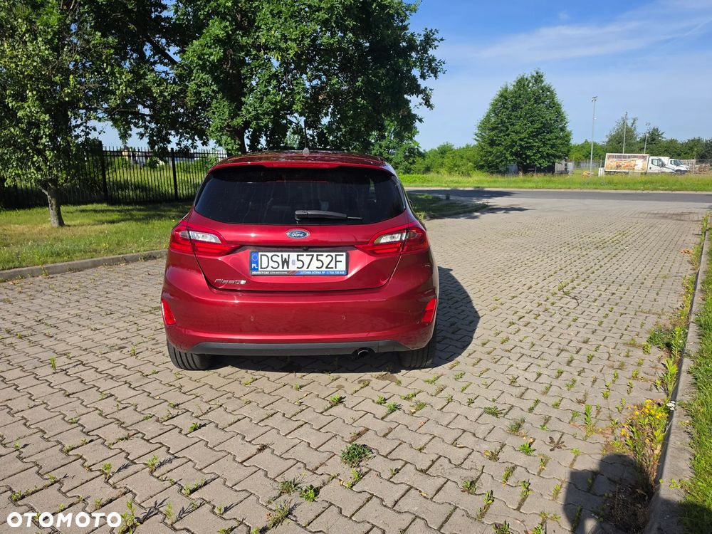Ford Fiesta 1.0 EcoBoost S&S TITANIUM - 9