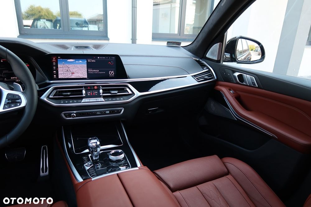 BMW X7 M50d sport - 26